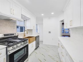 194-19 115th Road, Saint Albans NY 11412