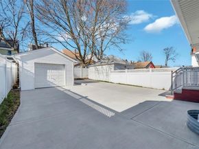 194-19 115th Road, Saint Albans NY 11412