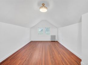 194-19 115th Road, Saint Albans NY 11412