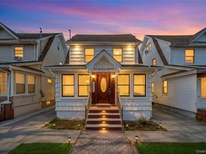 194-19 115th Road, Saint Albans NY 11412