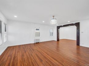 194-19 115th Road, Saint Albans NY 11412