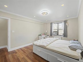 21102 73rd Avenue 3H, Oakland Gardens NY 11364