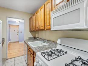 102-55 67th Road 2V, Forest Hills NY 11375