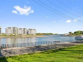 37 Harbor Lane 2A, New Rochelle NY 10805