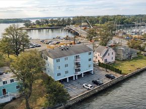37 Harbor Lane 2A, New Rochelle NY 10805