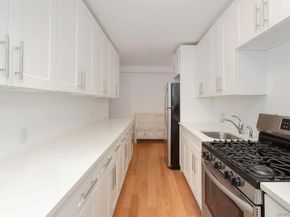 1 Hawley Terrace 1F, Yonkers NY 10701