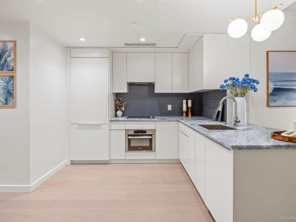 58-01 Queens Boulevard 5F, Woodside NY 11377