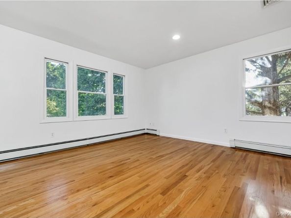 31 Fuller Avenue, West Babylon NY 11704