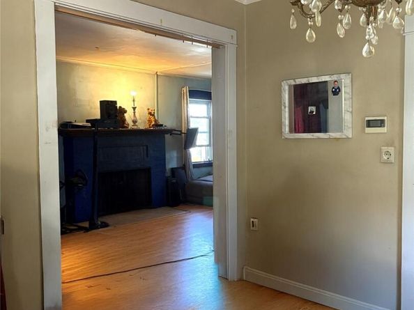 34 Hilltop Avenue, New Rochelle NY 10801