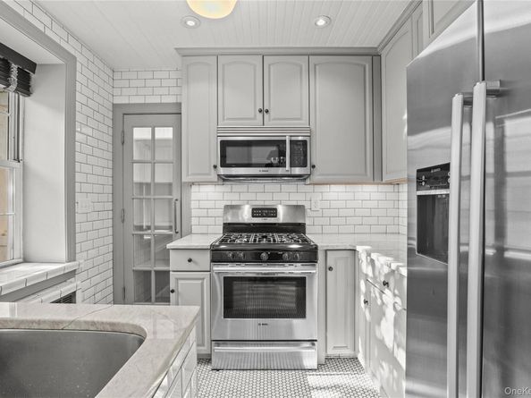 6 Brooklands GC, Bronxville NY 10708