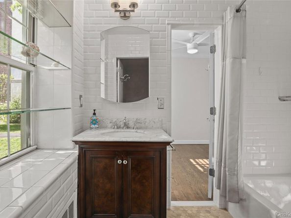 6 Brooklands GC, Bronxville NY 10708