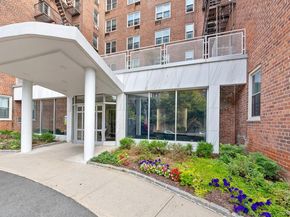 629 Kappock Street 6J, Bronx NY 10463