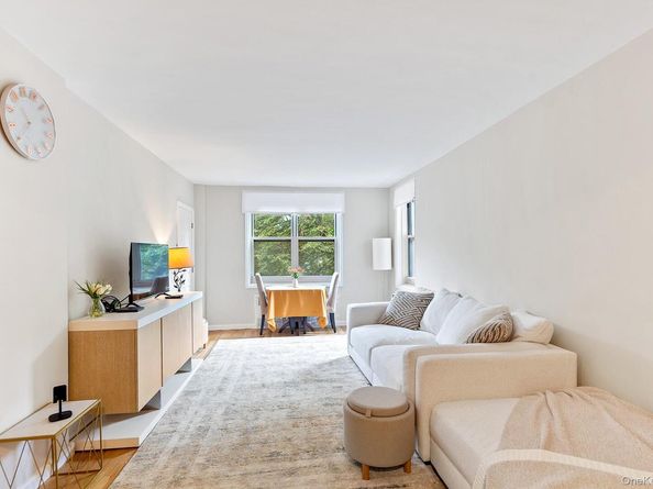 629 Kappock Street 6J, Bronx NY 10463