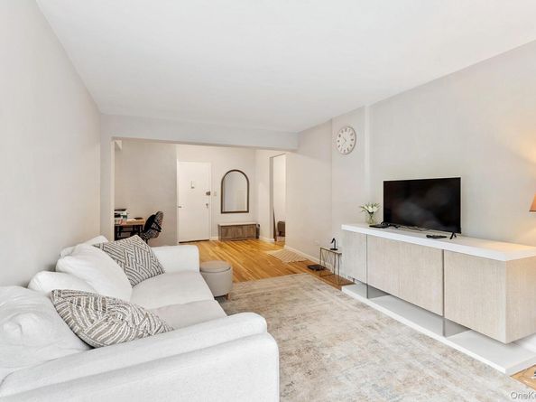 629 Kappock Street 6J, Bronx NY 10463