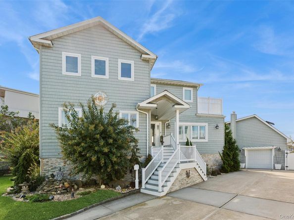 210 Saratoga Boulevard, Island Park NY 11558