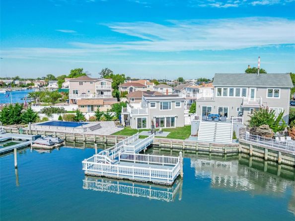 210 Saratoga Boulevard, Island Park NY 11558