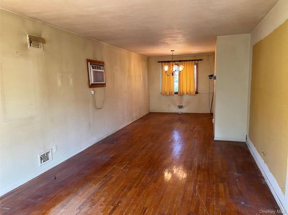 4 Gerri Lane, Yonkers NY 10703