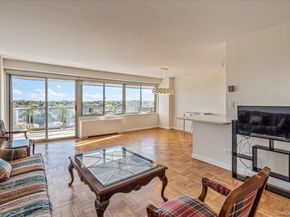 18-15 215th Street 9R, Bayside NY 11360