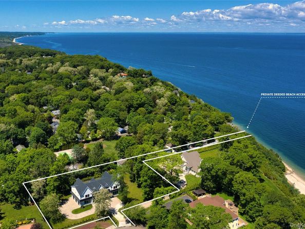 110 Crescent Court, Wading River NY 11792