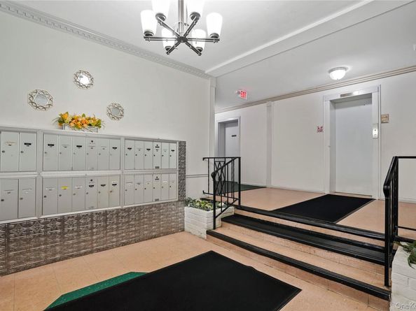 2333 Palmer Avenue 2G, New Rochelle NY 10801