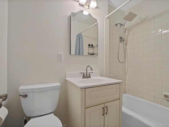 2333 Palmer Avenue 2G, New Rochelle NY 10801