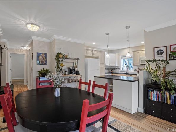 2333 Palmer Avenue 2G, New Rochelle NY 10801