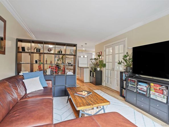 2333 Palmer Avenue 2G, New Rochelle NY 10801