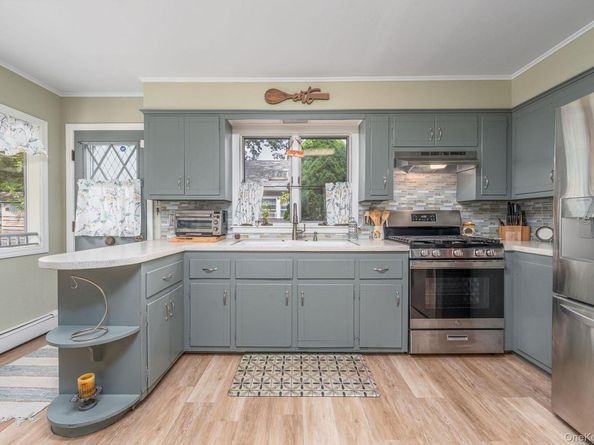 920 Bray Avenue, Laurel NY 11948