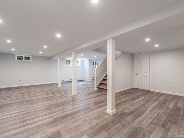 920 Bray Avenue, Laurel NY 11948