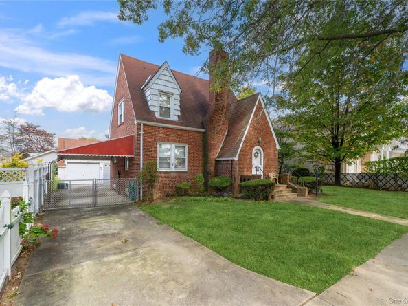 1522 Surprise Street, Elmont NY 11003