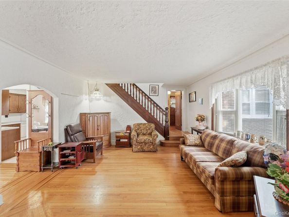 1522 Surprise Street, Elmont NY 11003
