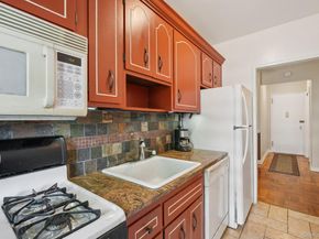 315 King Street 1L, Port Chester NY 10573
