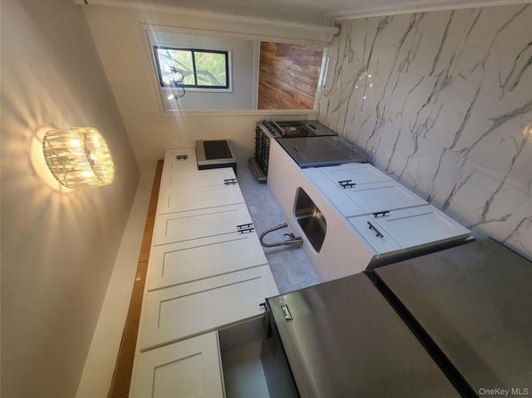 Undisclosed Address #914592, Hollis NY 11423