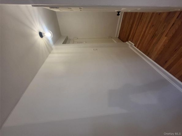 Undisclosed Address #914592, Hollis NY 11423