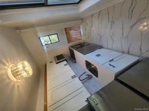 Undisclosed Address #914592, Hollis NY 11423