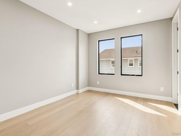 1368 Beech Street, Atlantic Beach NY 11509