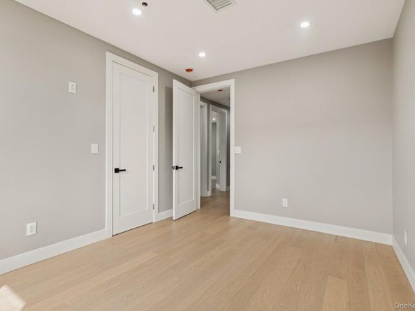 1368 Beech Street, Atlantic Beach NY 11509