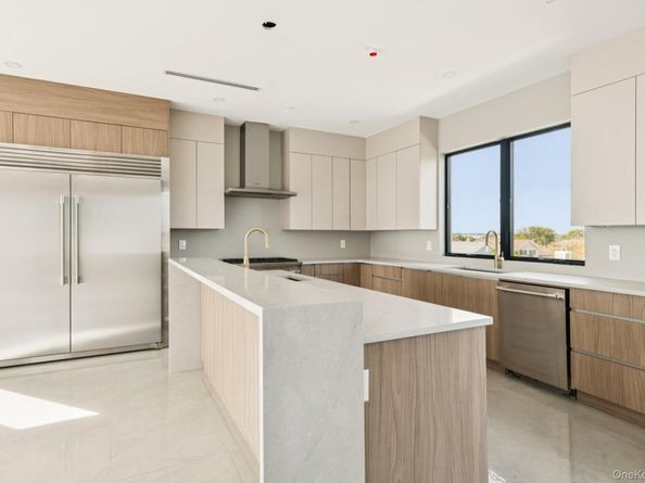 1368 Beech Street, Atlantic Beach NY 11509