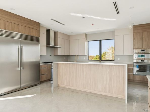 1368 Beech Street, Atlantic Beach NY 11509