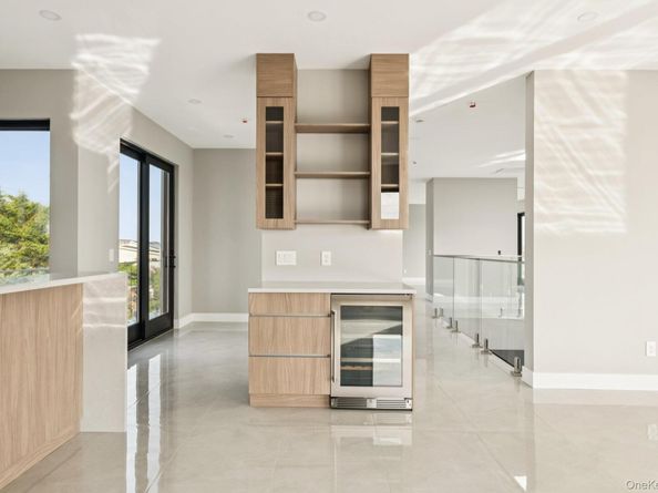 1368 Beech Street, Atlantic Beach NY 11509