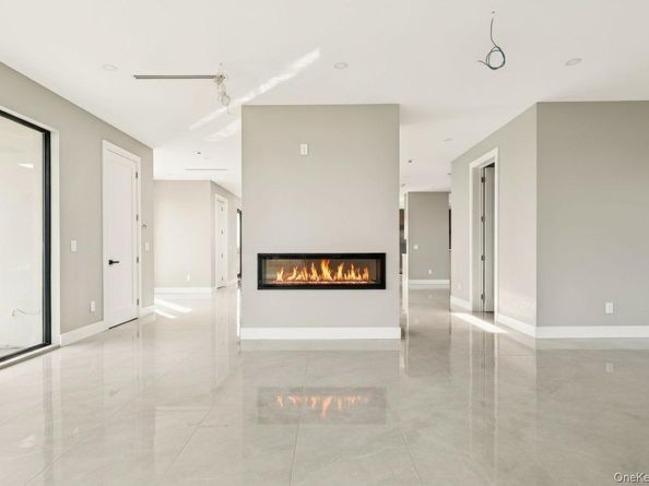 1368 Beech Street, Atlantic Beach NY 11509