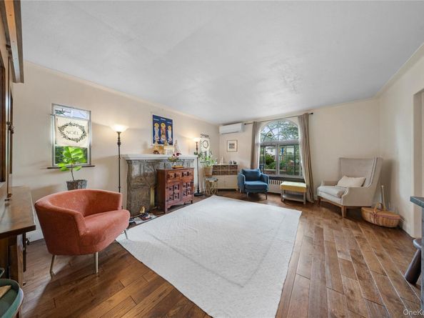 26-23 Utopia Parkway, Bayside NY 11358