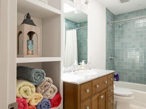 27 Newtown Court, Hampton Bays NY 11946