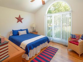 27 Newtown Court, Hampton Bays NY 11946