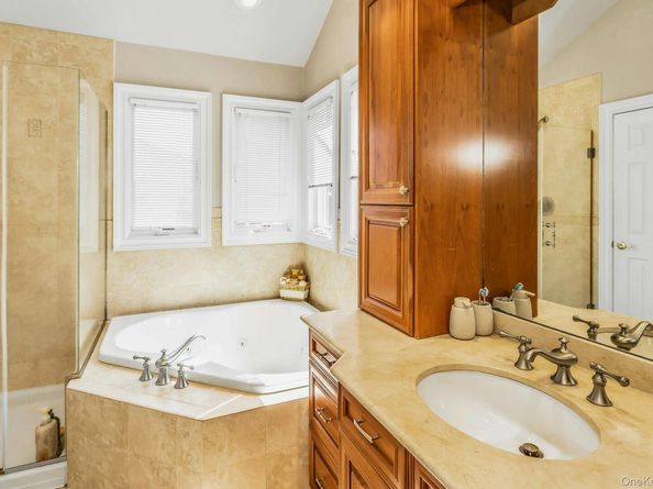 28 Grove Street, Massapequa NY 11758