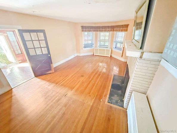 87 Brookside Avenue, Mount Vernon NY 10553