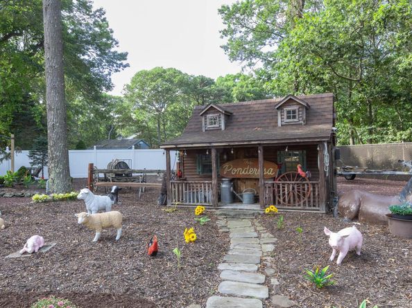 50 Margin Drive W, Shirley NY 11967