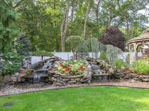 50 Margin Drive W, Shirley NY 11967