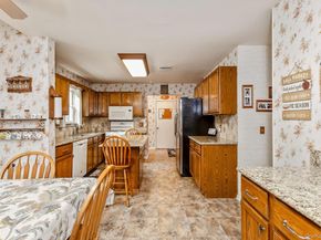 50 Margin Drive W, Shirley NY 11967