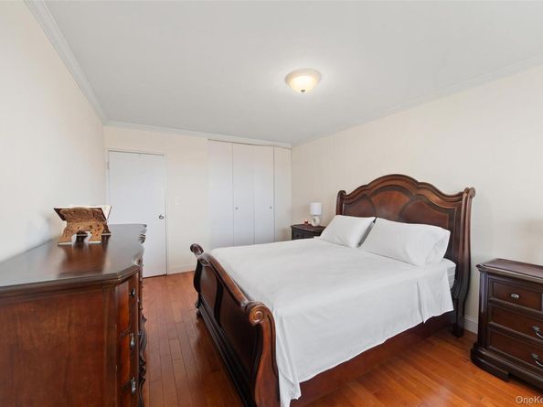 1874 Pelham Parkway South 6M, Bronx NY 10461